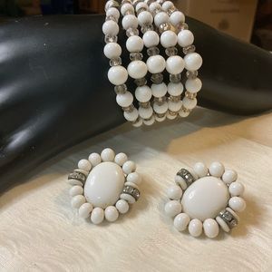 Vintage 1940 White Glass Crystal Stretch Bracelet and Clip Earrings Set